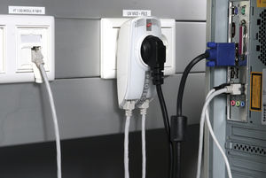 محافظ نوسان ولتاژ نوع 3 | اتصال ورودی
