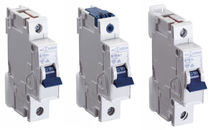 مدار شکن با بدنۀ پرسی | چند قطبی | با مقیاس های مختلف | ظریف